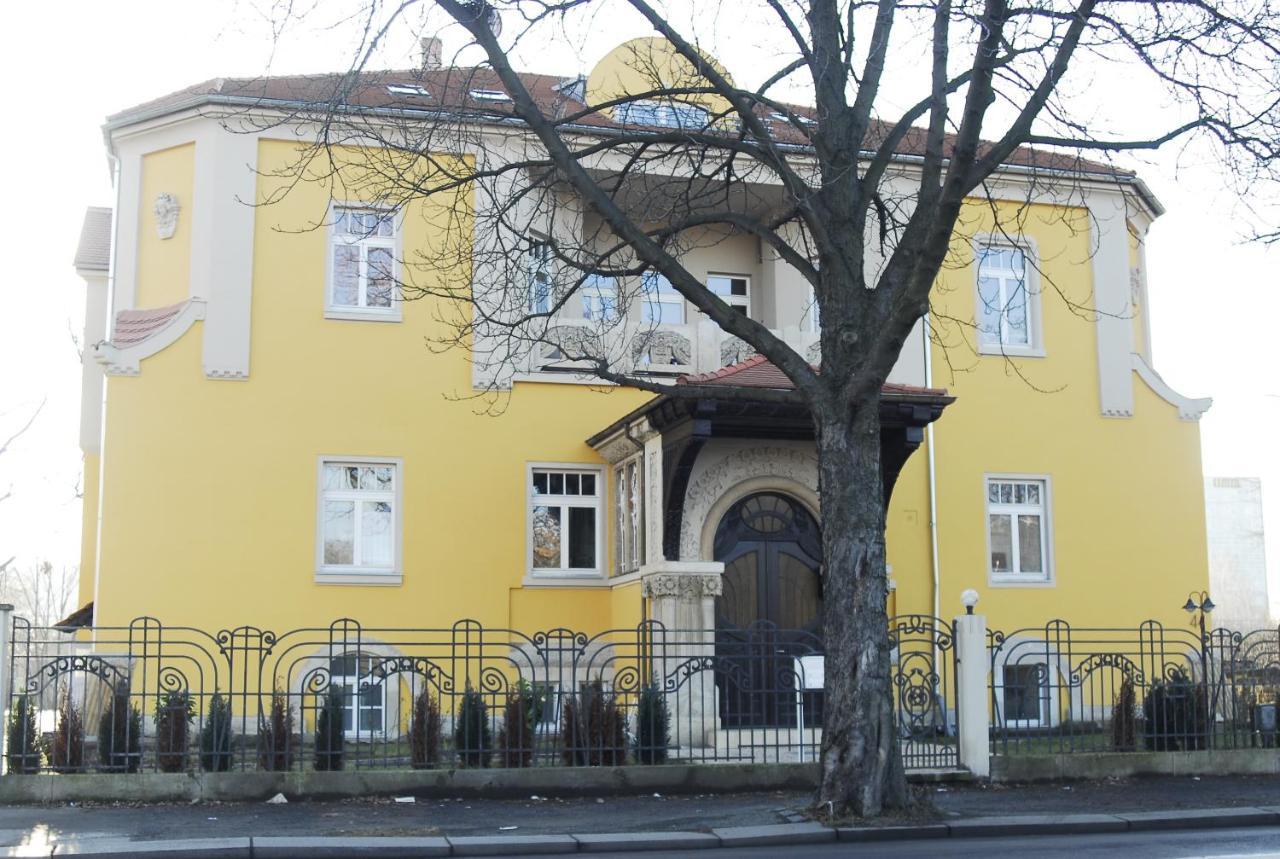 Villa De Baron Dresden Ngoại thất bức ảnh
